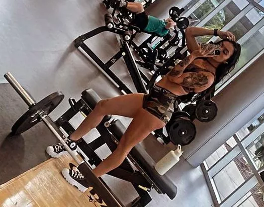Cora Jade