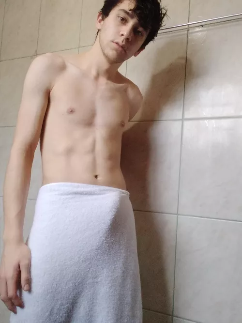 first time posting here 👉🏻👈🏻