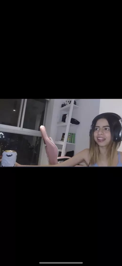 I need more of this kimmikka girl who got her links?