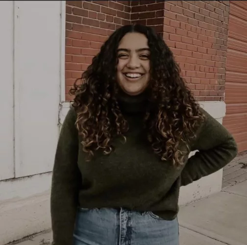 [kik Jackpoly5697] Hey can someone tribute my chubby latina friend while I feed pix of her