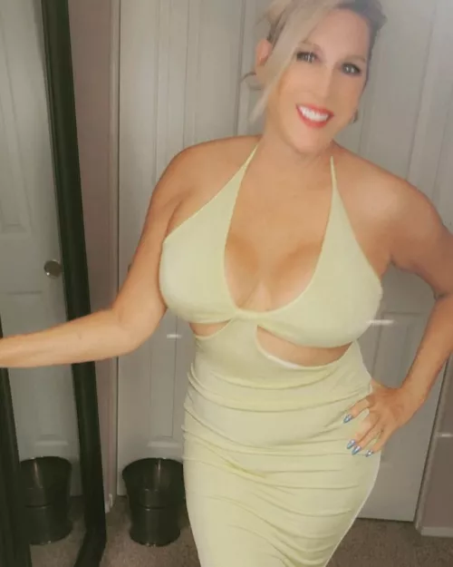 🎲 Love Fashion Nova for slut wear! 🎲