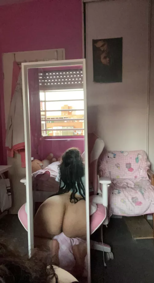 tiny latina with big ass!