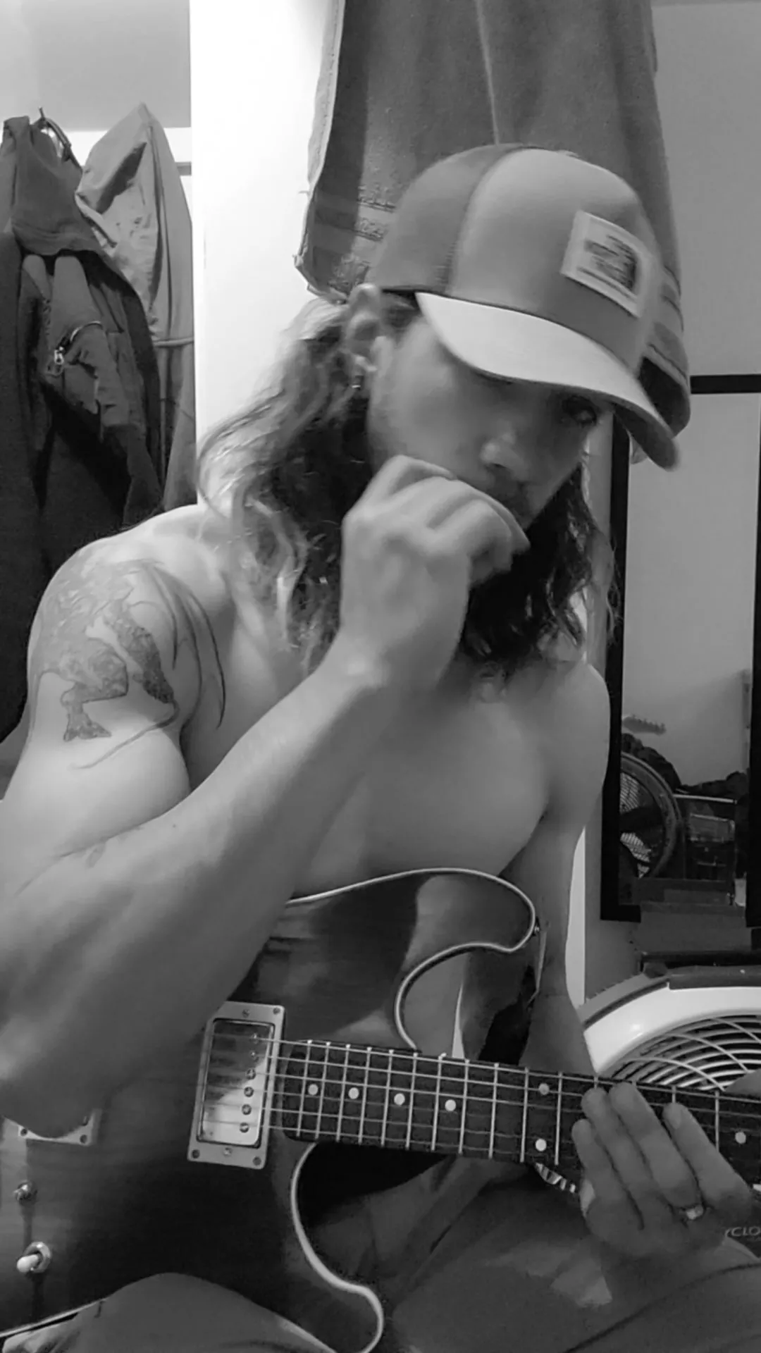 🎸