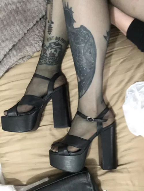 Felt cute in these chunky heels 😍