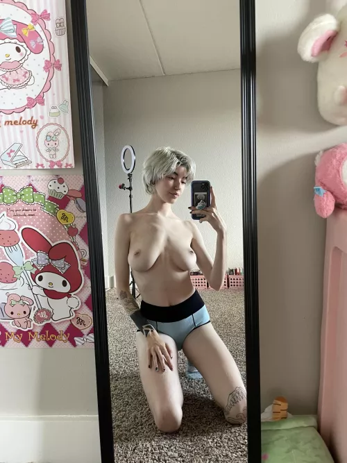 I think I’ve decided to be more open about my identity (pronouns) in public, sounds kinda scary to me😅