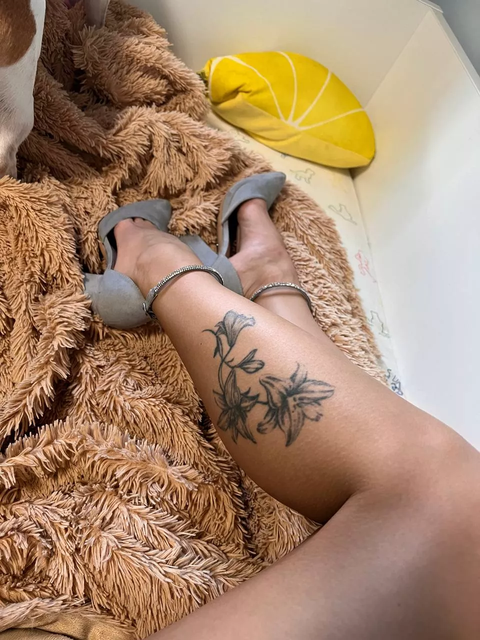 my tattoo make my legs look sexier?