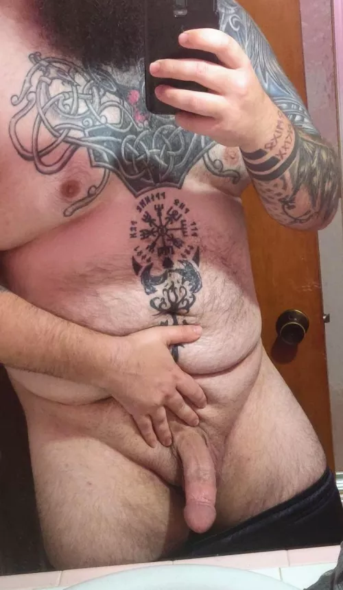 who wants to take a shower together