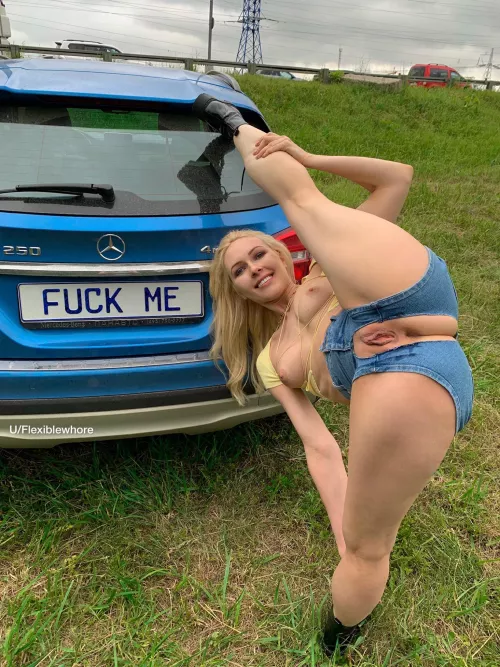 Can we hide behind the car and you fuck me on a roadside?😜
