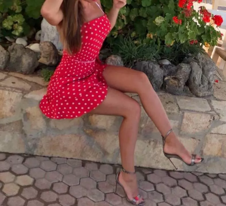 @elinaaa_3333
