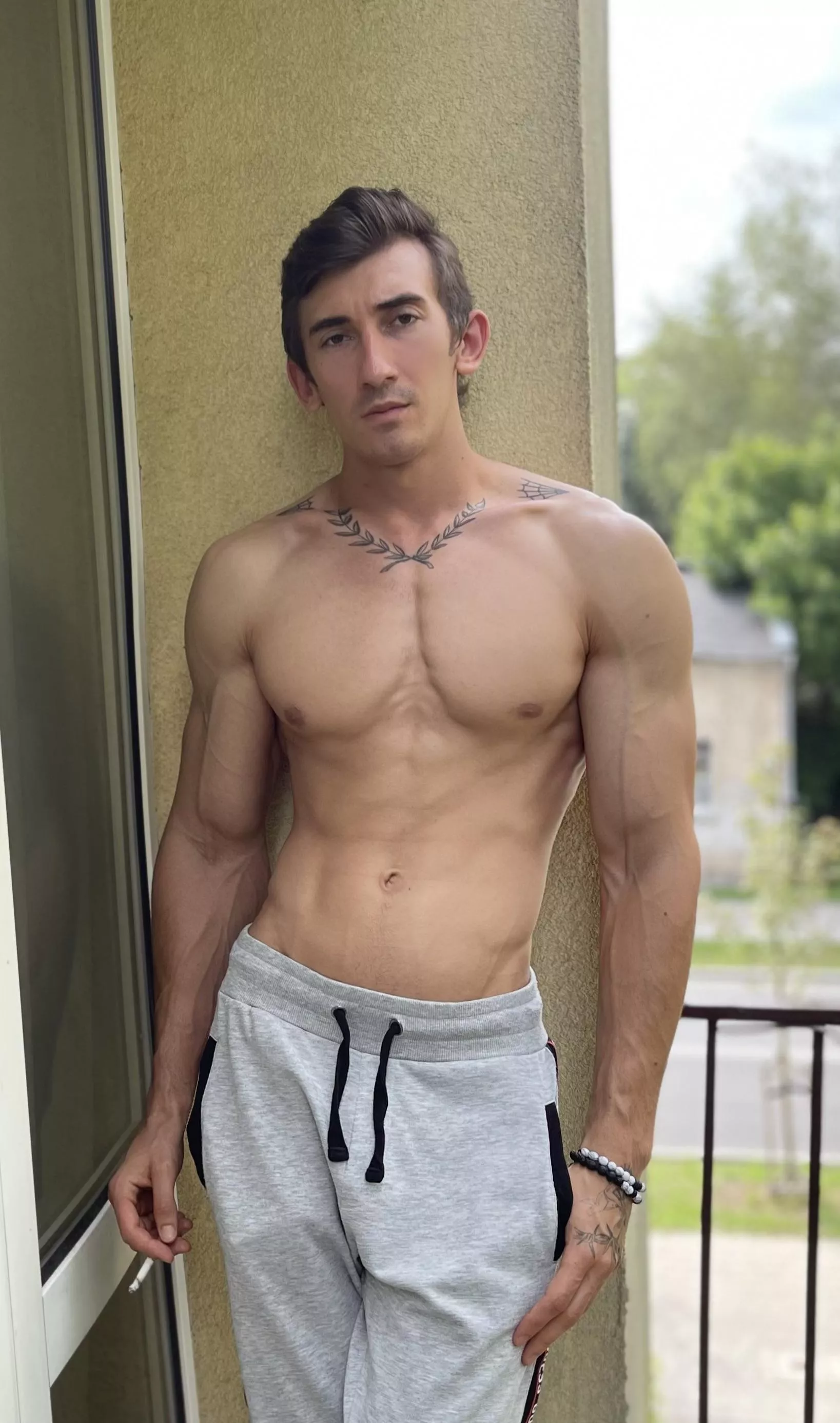 Hi😜