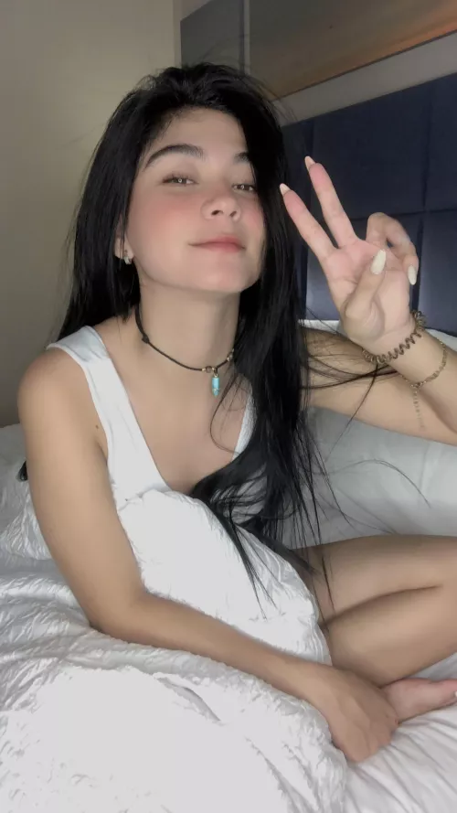 Let me make you happy and make something special for you!! Message me and let’s talk 😉 [F]19