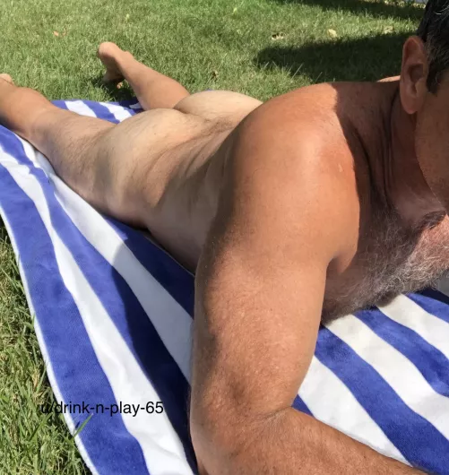 [m] relaxing outside