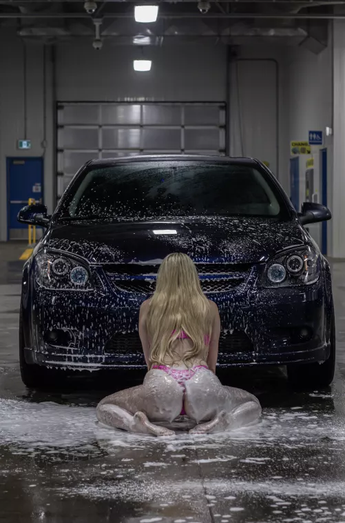 Slippery when wet 😊 (f)