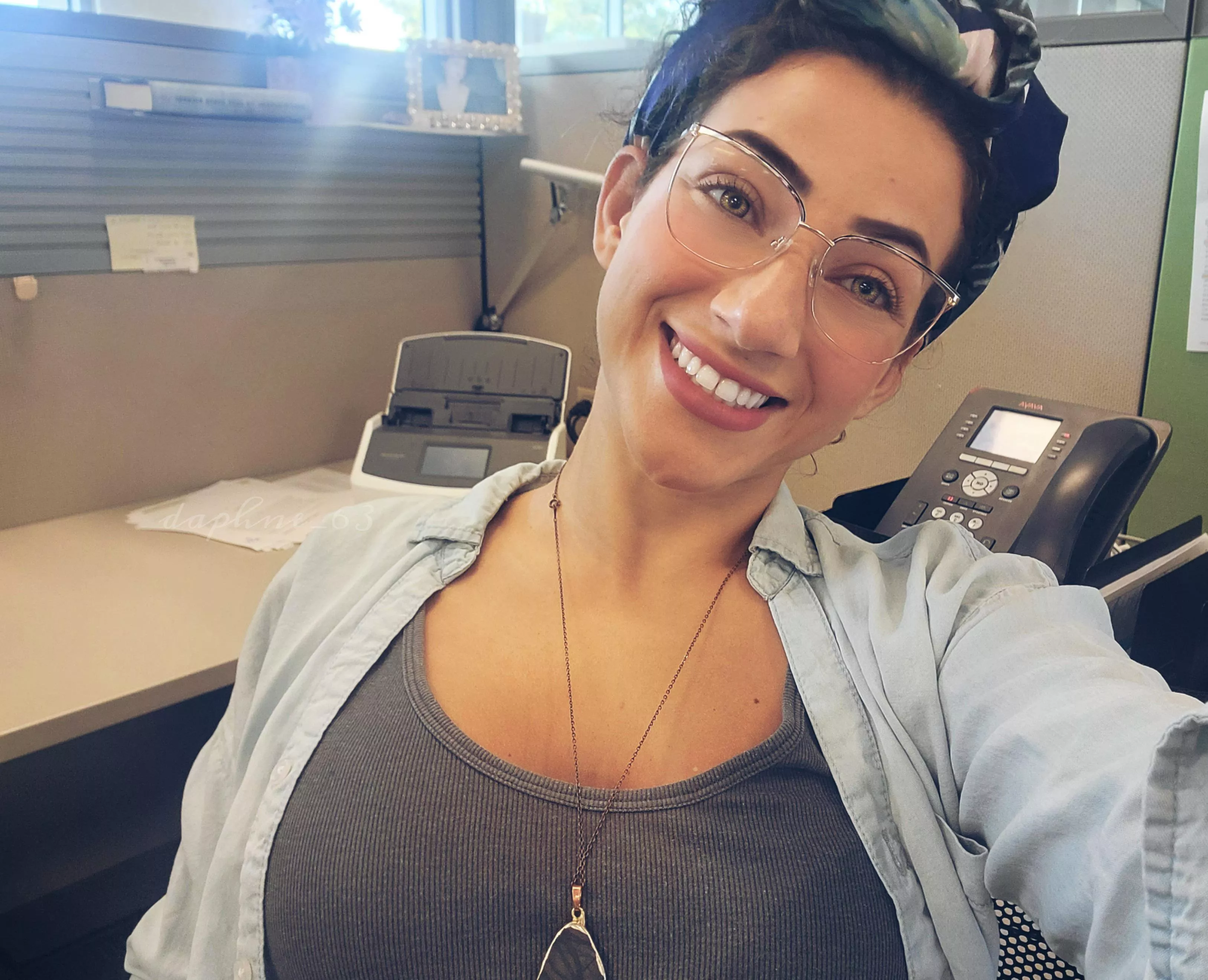your friendly scientist mom on duty today- long hours, but oh so worth it 👌 have a wonderful Monday everyone your friendly scientist mom on duty today- long hours, but oh so worth it 👌 have a wonderful Monday everyone