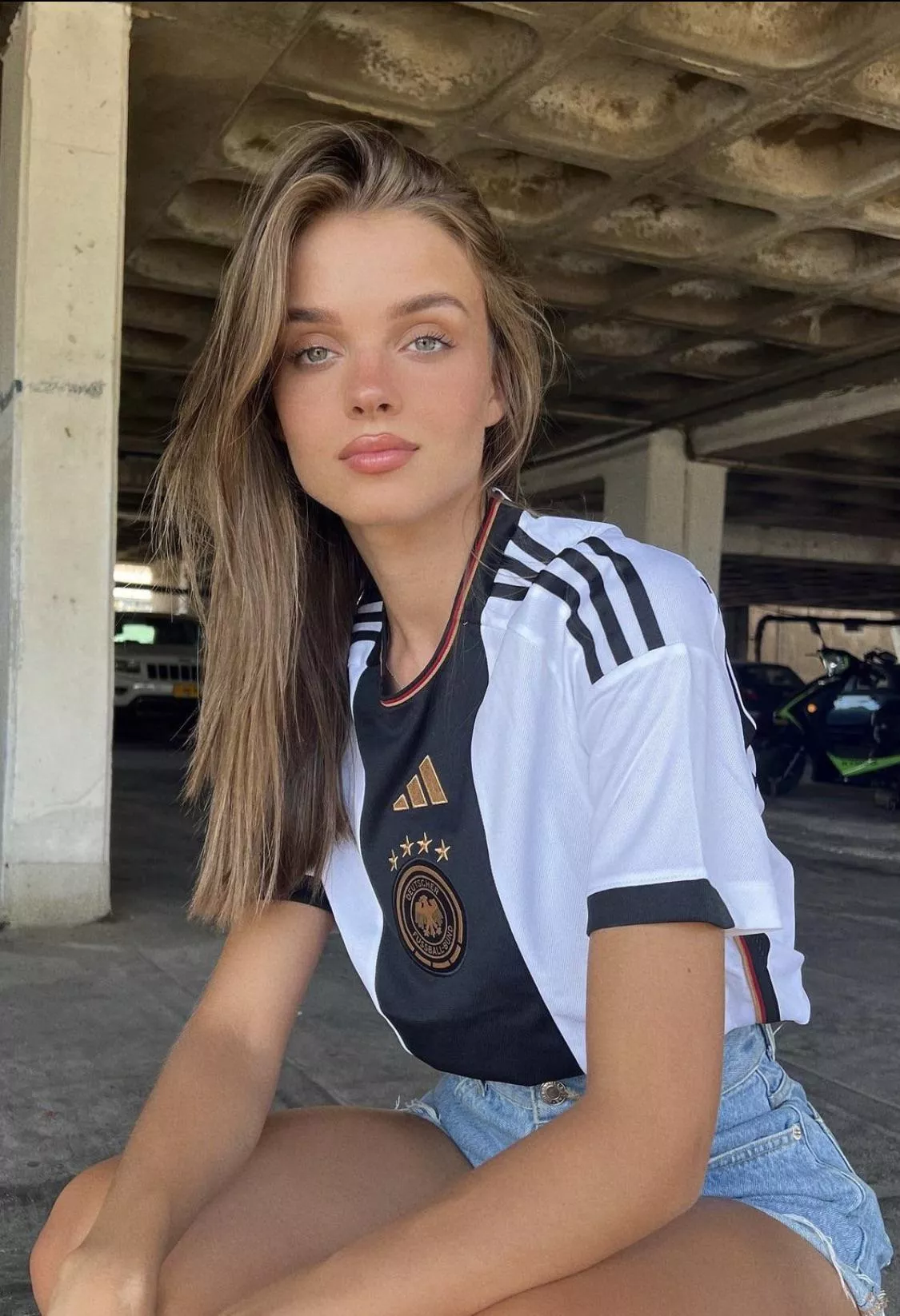 Anna Zak