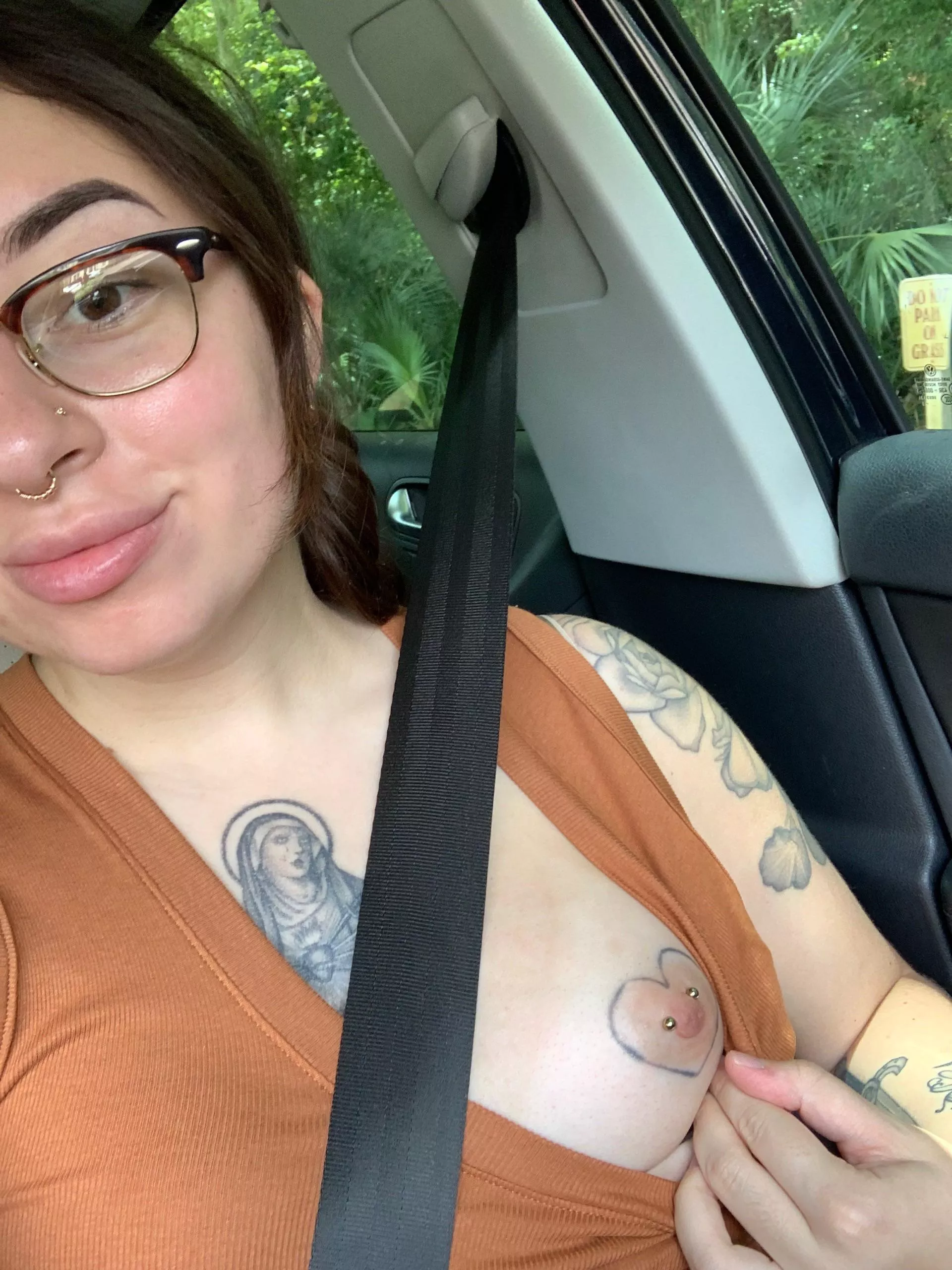 Honk if you love girls who flash while driving!