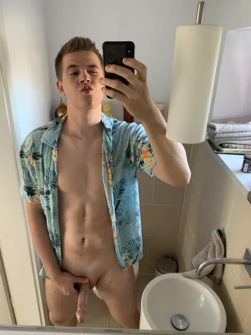 It‘s so hot today! Let‘s take our clothes off and have some fun!