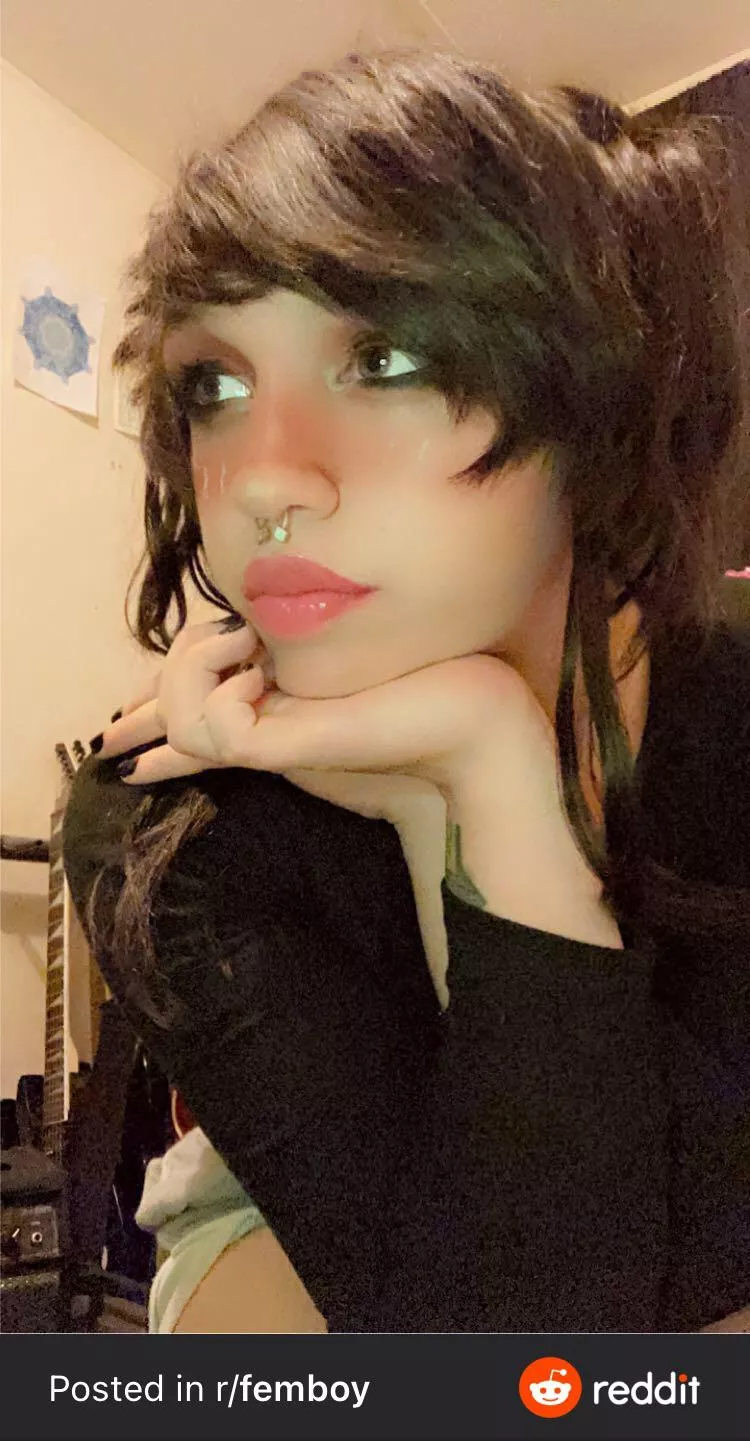 R/femboy