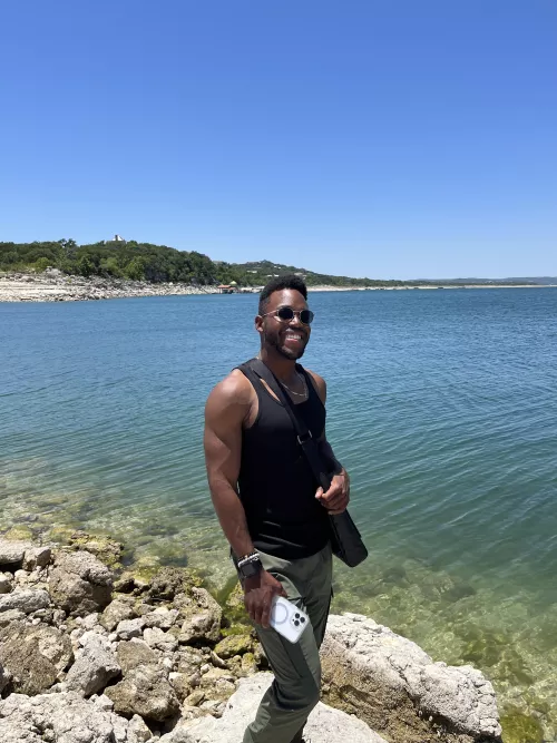 Vacationing on the lake😊