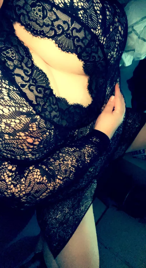 40, British, insatiable