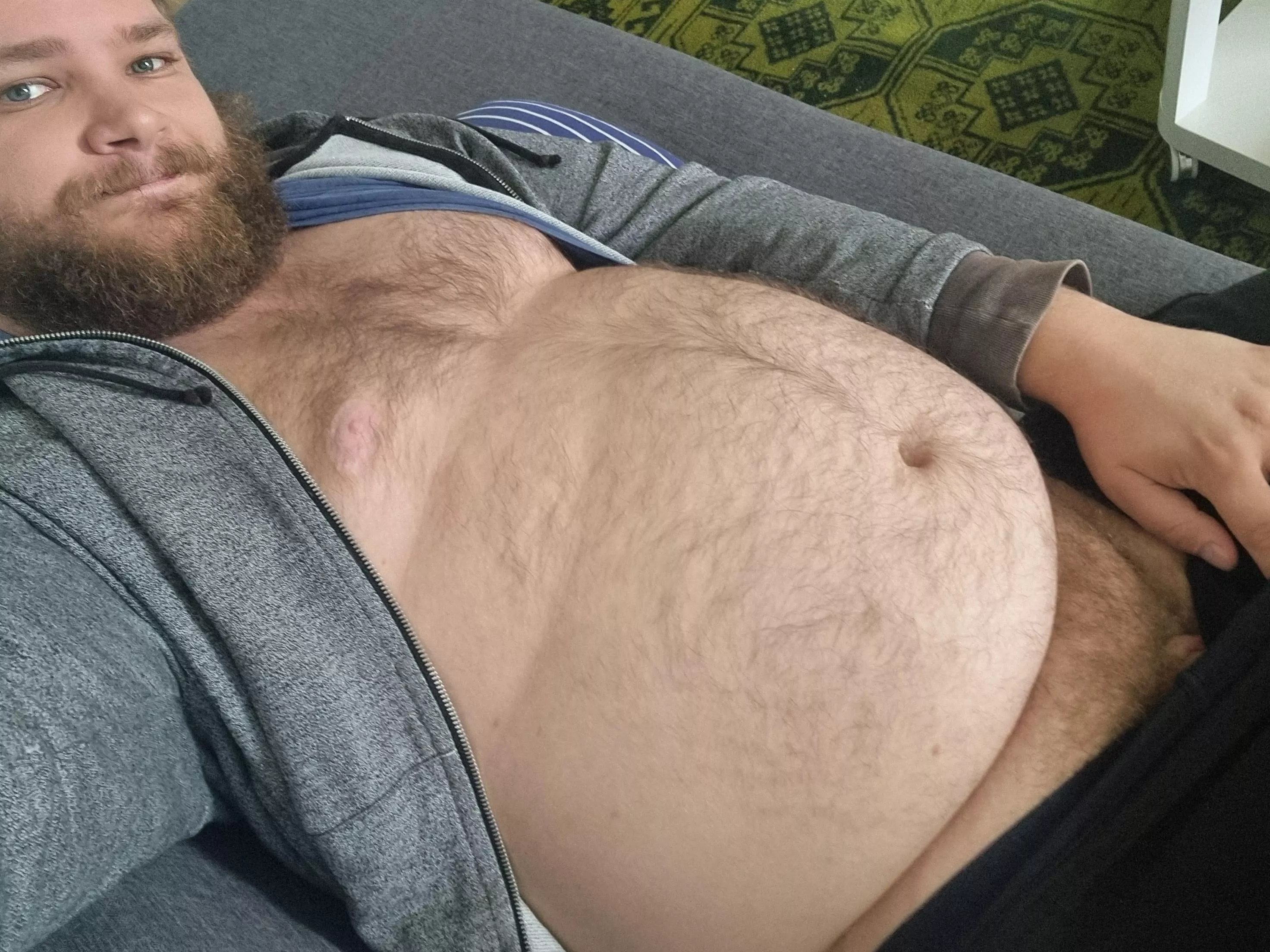 Cuddle? 🤗