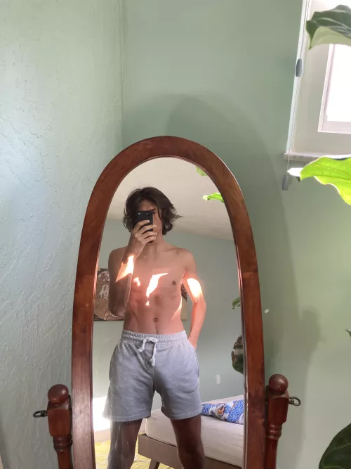 Hi I wish someone were tracing the outline of my cock with their fingers while we kiss