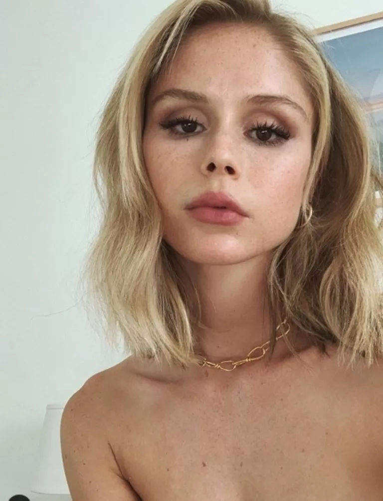 I'm feeling really horny Erin Moriarty, I would love to hold the edge building a big orgasm so then I can lick it up for her. I'm feeling really horny Erin Moriarty, I would love to hold the edge building a big orgasm so then I can lick it up for her.