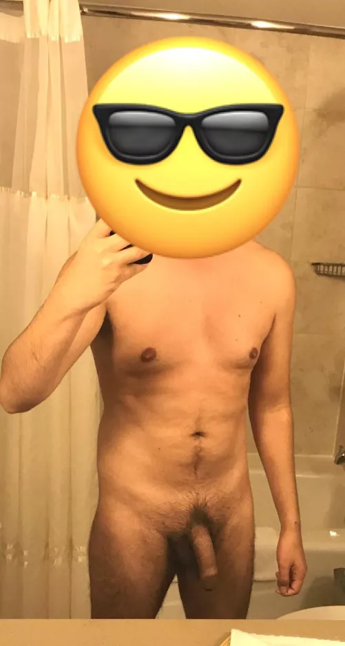 M36, 175lb, 5’11”, USA. Had an ex gf tell me she wanted me to get circumcised a week after she found out I was uncut. Felt unwanted and non desirable. Ended up not working out and glad I cut her out of my life instead of my foreskin