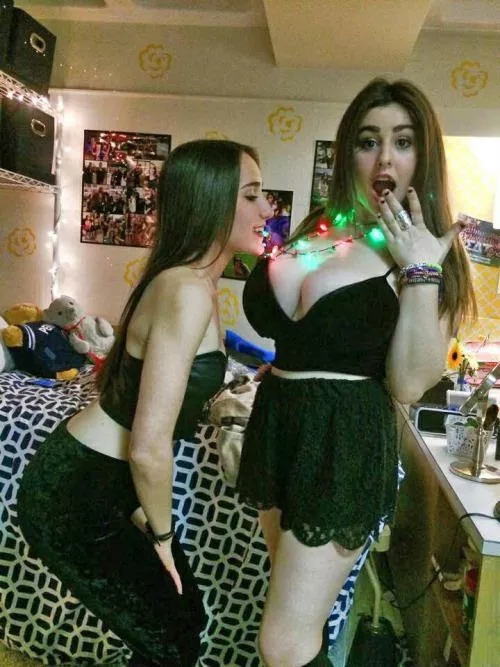 She doesn’t need the lights to get all the attention