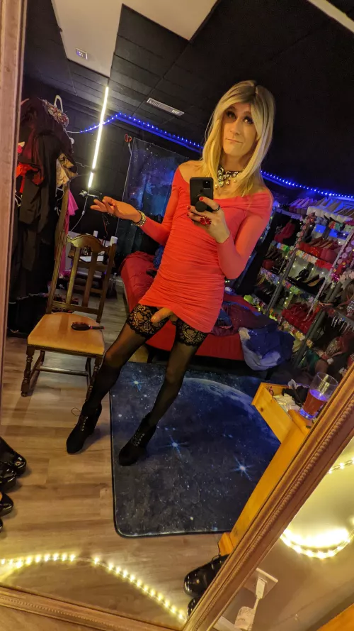 This is the only reason I don't go out to the clubs...