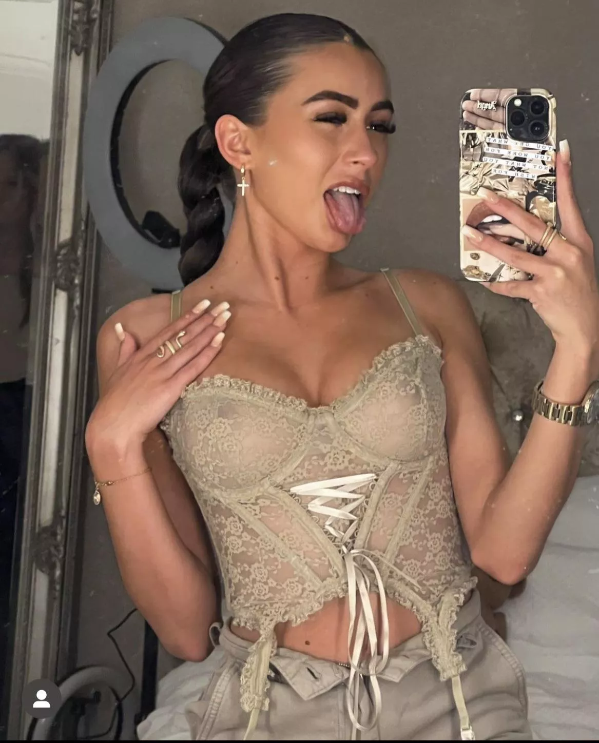 Tongue out chav