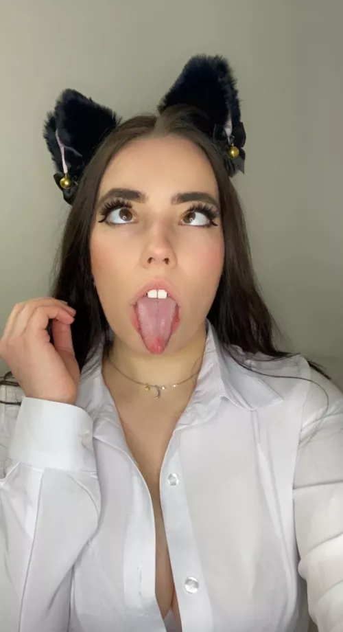 What are you going to feed this hungry slut?