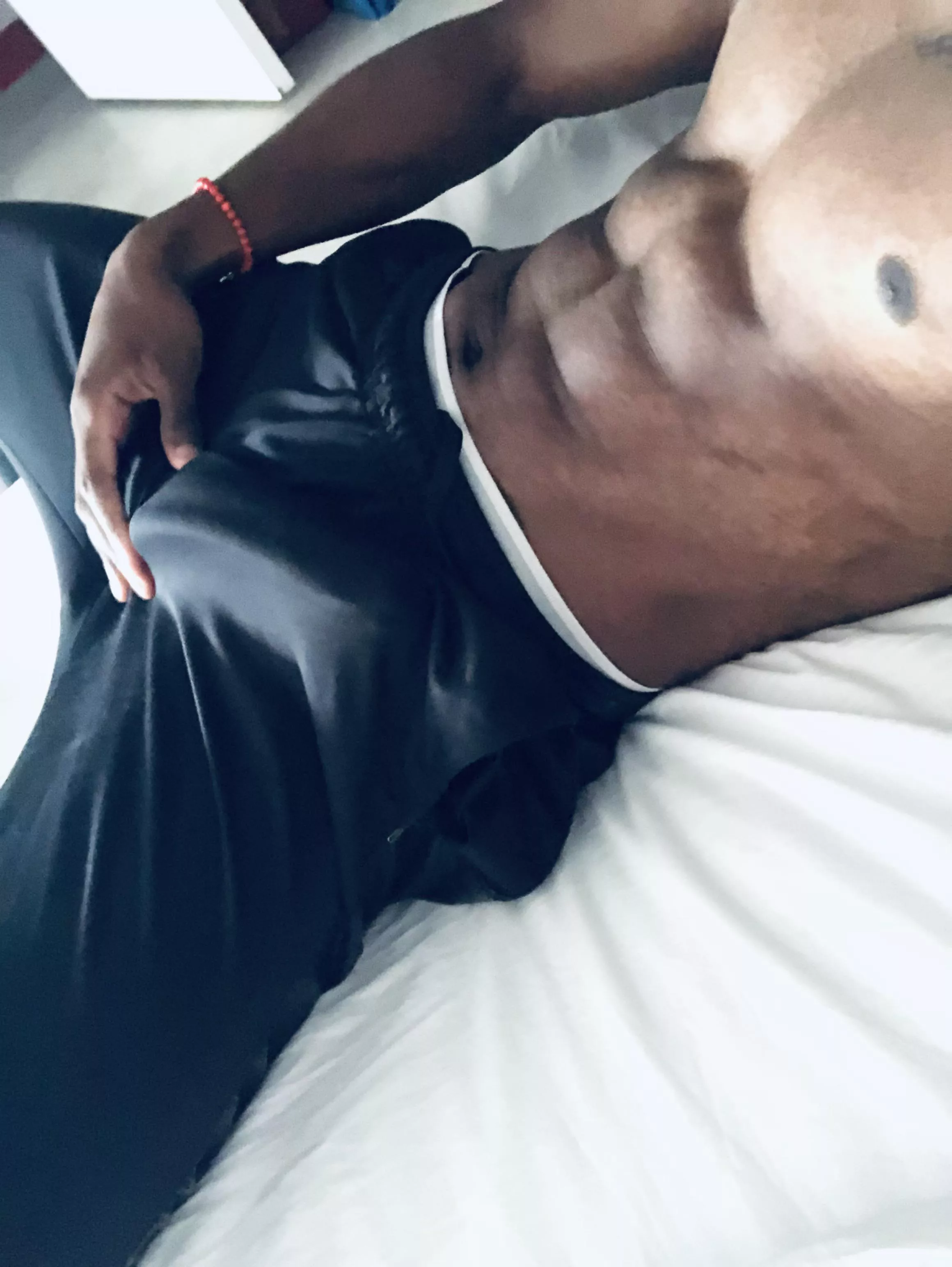 Abs bulge