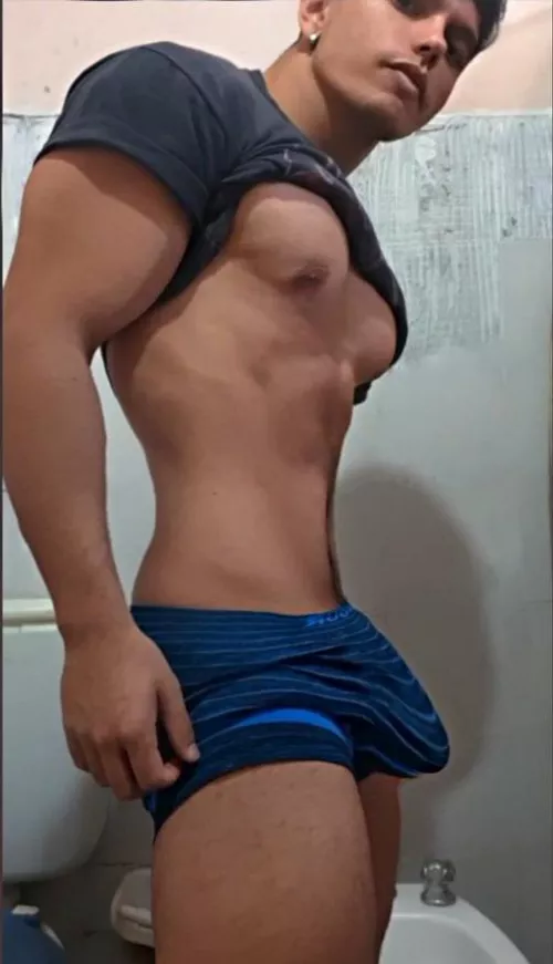 big enough for u to dm me