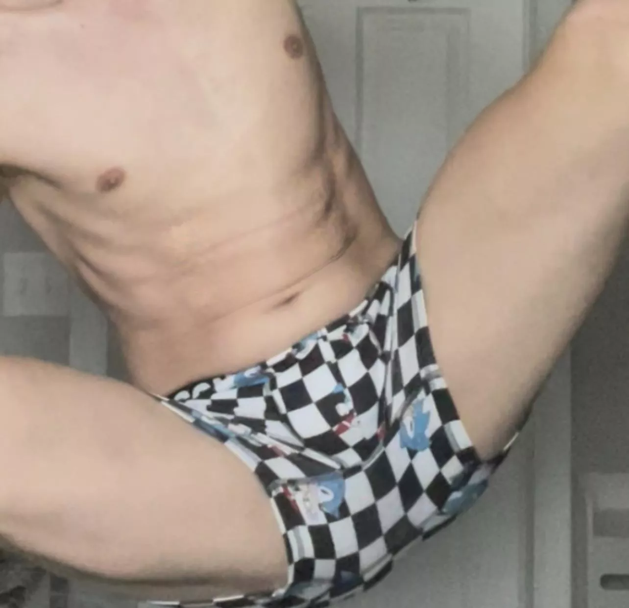 Hanging like Donkey Kong and sporting Sonic. Come stick your Nintendo in my Sega 😉 DMs open!