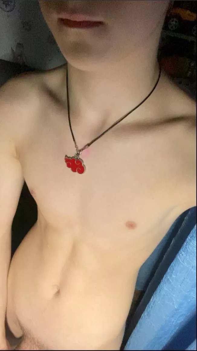I like to sleep naked, who wants to sleep cuddle with me? 🥺❤️‍🔥