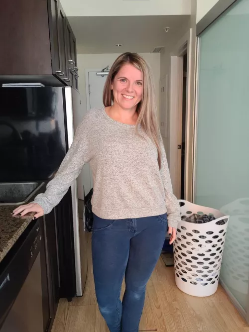 ive been told i look like the milf next door [f]