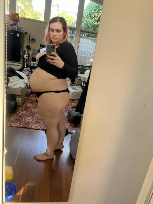 Well after a massive day of bloating again. I think my belly has had enough.