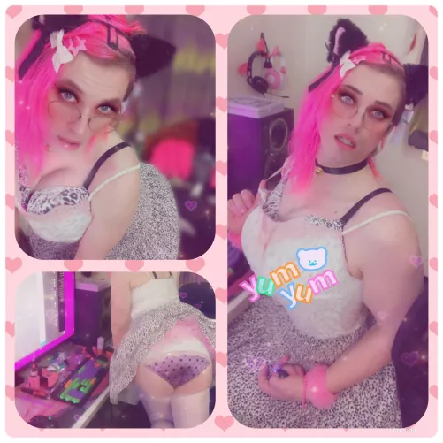 what’s ur favourite video game? I’ll play anything u want me to; I just hope it’s not too ✨h a r d✨ 💋💖🎮