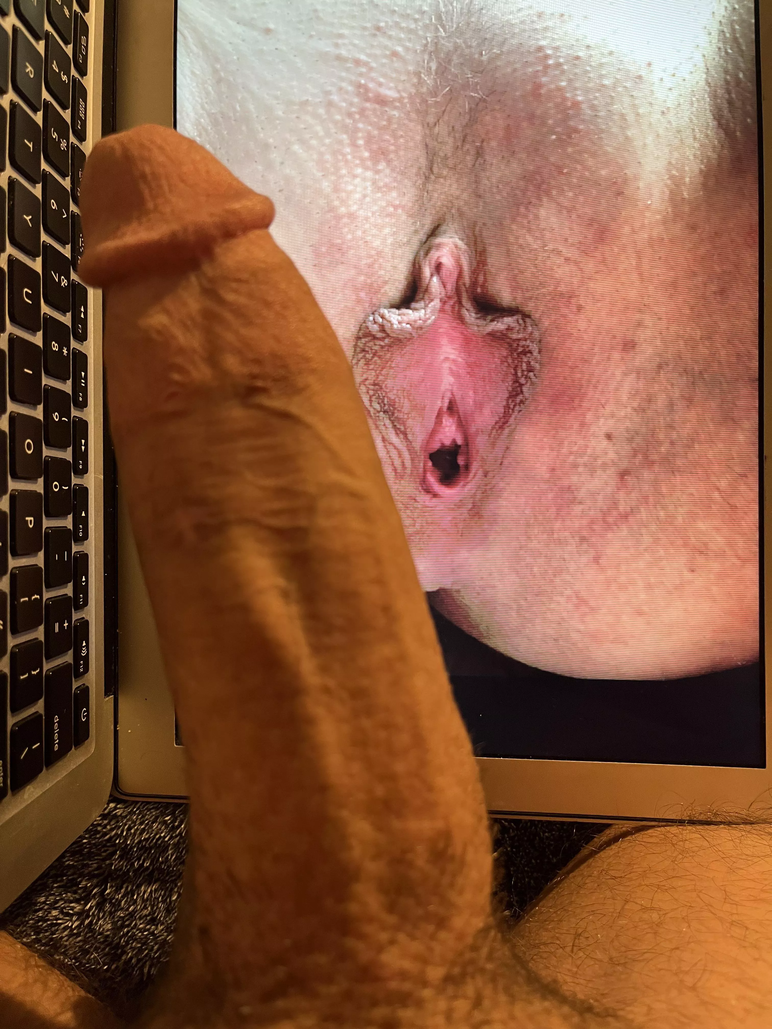 Who else wants to see their girls pussy next to my big cock?