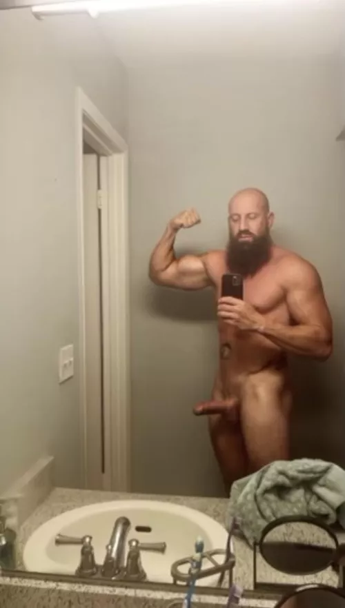 Dad of 1 ….. wanna make it 2?(42)