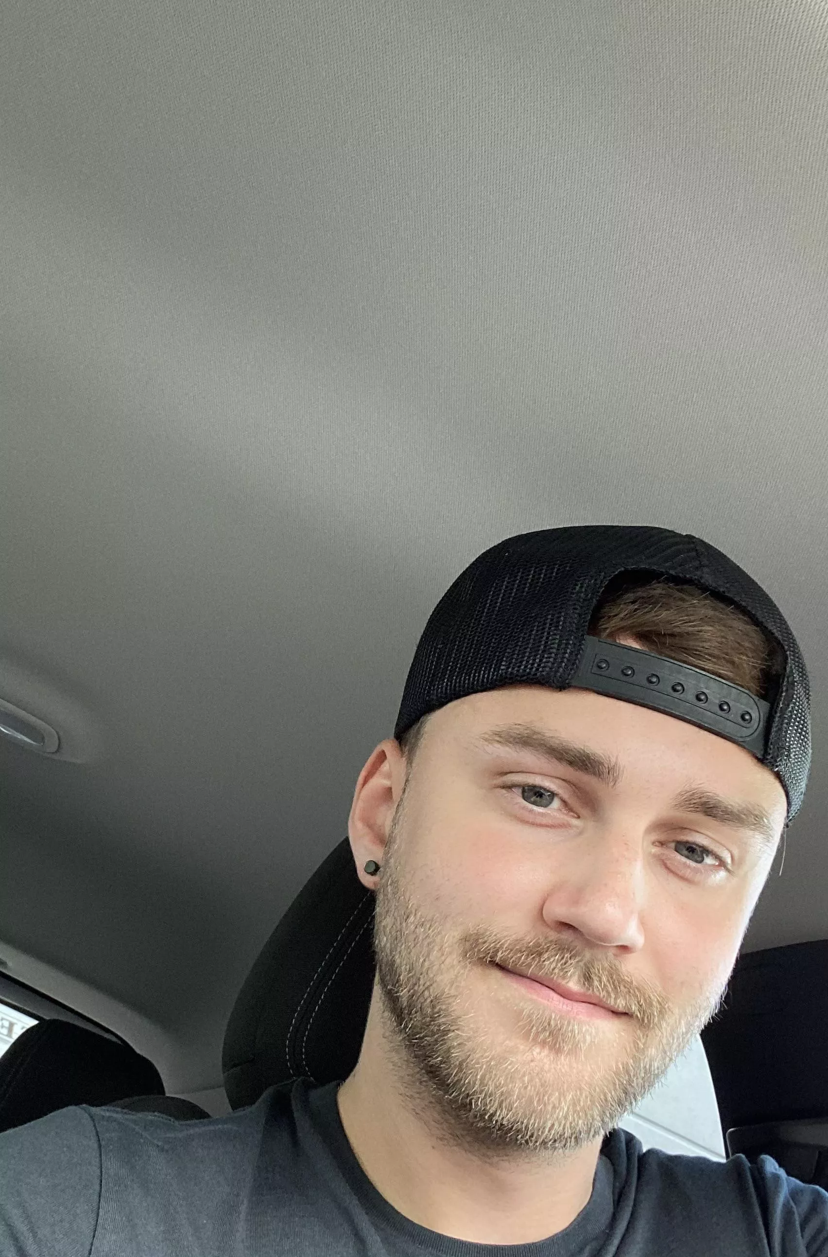 Happy Friday bros!
