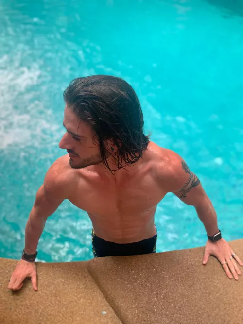 Hello, I’m December 😘