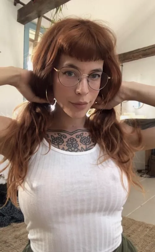 I think pigtails might suit me! (F25)