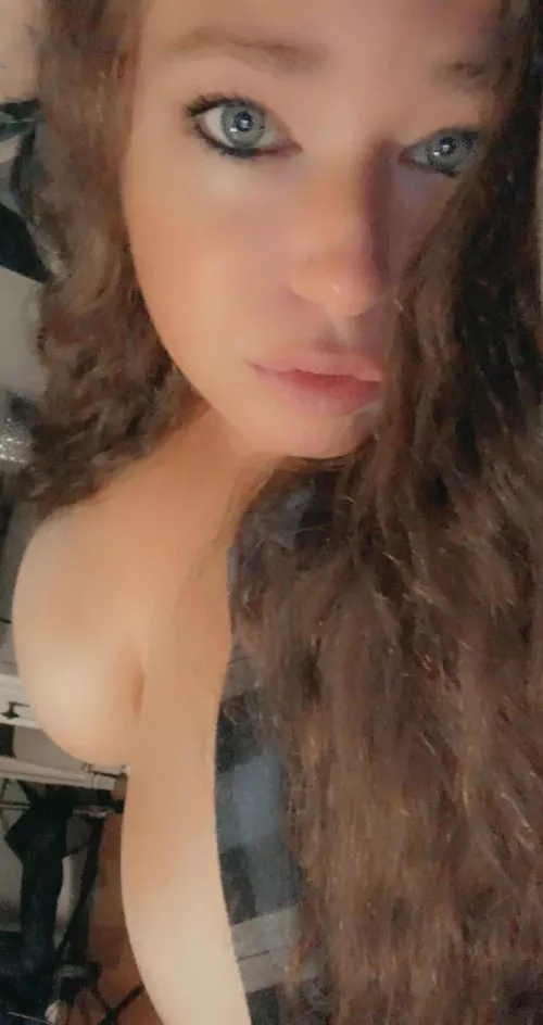 In the mood to be used 🔥😘 sub for free with the link in comments