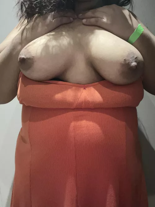 my outfit while waiting for Pauly D 😈 (f)