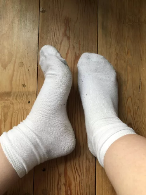 my white socks are getting nice and dirty after being on my pretty feet all day😇