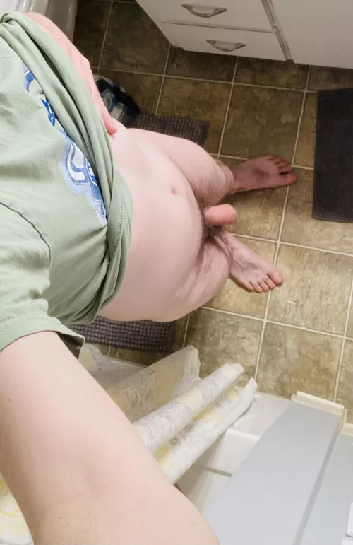 Bare feet and little cock ☺️