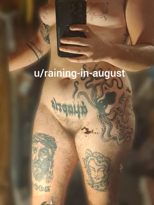 heavenly lighting ✨️ [they/he]