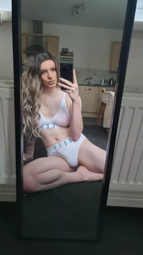 its my cake day, so come and eat 🍰